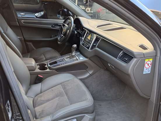 PORSCHE-MACAN-2.0 16V GASOLINA 4P AUTOMÁTICO PORSCHE-MACAN-2018