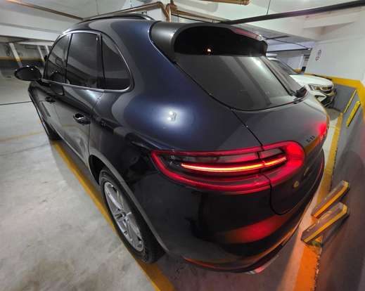 PORSCHE-MACAN-2017