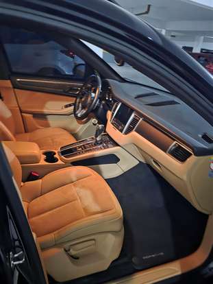 PORSCHE-MACAN-2017