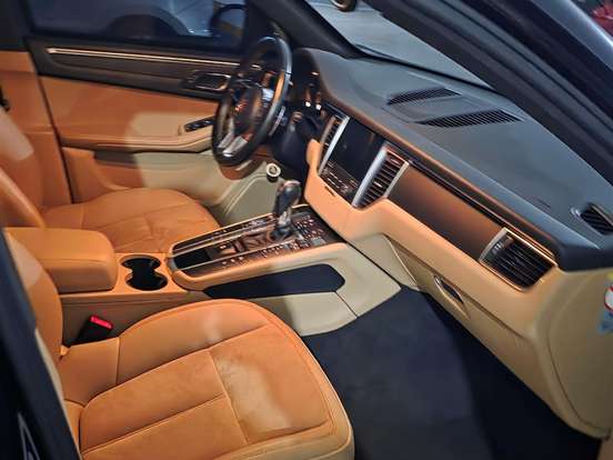 PORSCHE-MACAN-2.0 16V GASOLINA 4P AUTOMÁTICO PORSCHE-MACAN-2017