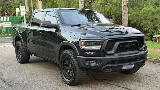 RAM-1500-5.7 V8 GASOLINA REBEL CD 4X4 AUTOMÁTICO RAM-1500-2023