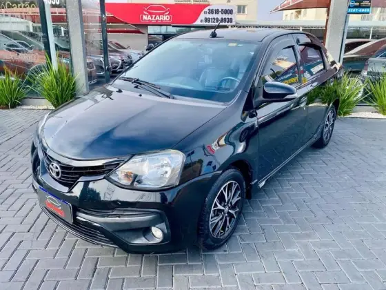 TOYOTA ETIOS 1.5 PLATINUM SEDAN 16V FLEX 4P AUTOMÁTICO