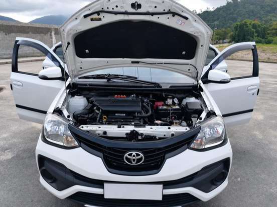 TOYOTA-ETIOS-1.5 X PLUS 16V FLEX 4P AUTOMÁTICO TOYOTA-ETIOS-2021