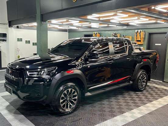 TOYOTA-HILUX-2.8 D-4D TURBO DIESEL CD GR-S 4X4 AUTOMÁTICO TOYOTA-HILUX-2022