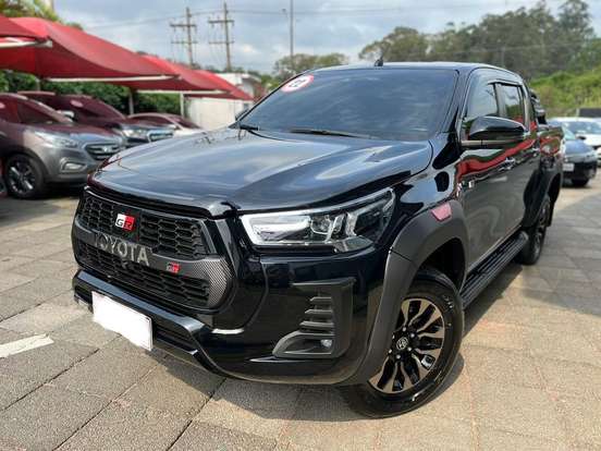 TOYOTA-HILUX-2.8 D-4D TURBO DIESEL CD GR-S 4X4 AUTOMÁTICO TOYOTA-HILUX-2022