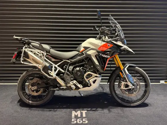 TRIUMPH TIGER 900 RALLY PRO 