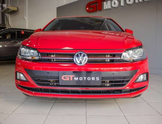 VOLKSWAGEN-POLO-2017