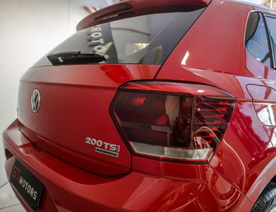 VOLKSWAGEN-POLO-2017