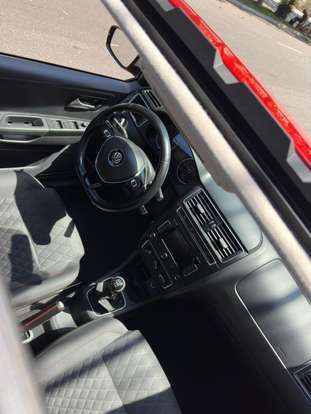 VOLKSWAGEN-CROSSFOX-2015
