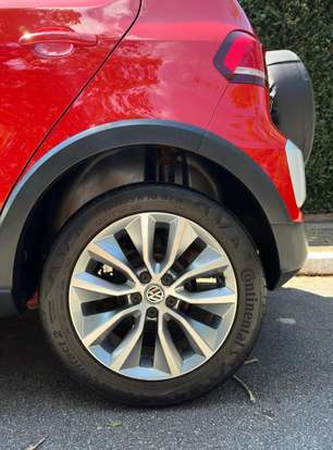 VOLKSWAGEN-CROSSFOX-2015