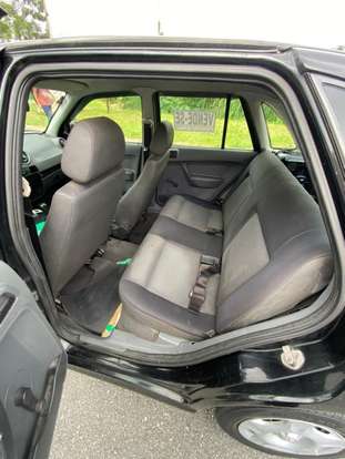 VOLKSWAGEN-GOL-1.0 MI 8V FLEX 4P MANUAL G.IV VOLKSWAGEN-GOL-2011