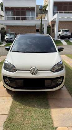 VOLKSWAGEN-UP-2016