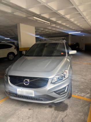 VOLVO XC60 2.0 T5 R DESIGN TURBO GASOLINA 4P AUTOMÁTICO