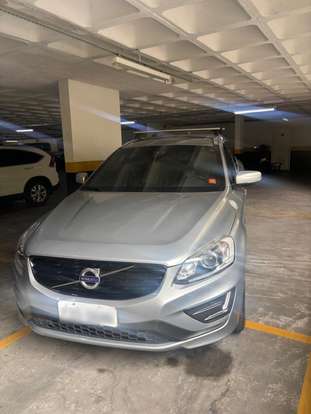 VOLVO-XC60-2015