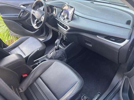 CHEVROLET-TRACKER-2021