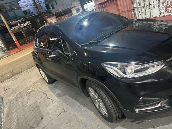 CHEVROLET-TRACKER-2018