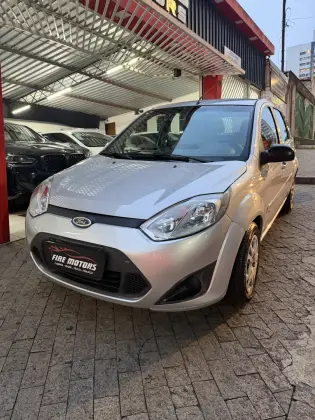 FORD FIESTA 1.0 ROCAM HATCH 8V FLEX 4P MANUAL