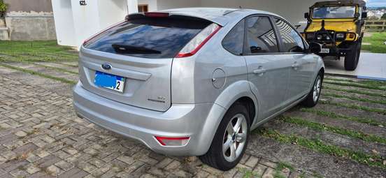 FORD-FOCUS-2012