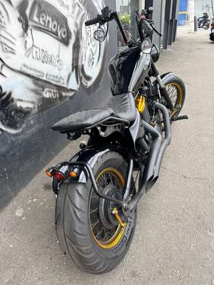 HONDA-SHADOW 600C VT-2004