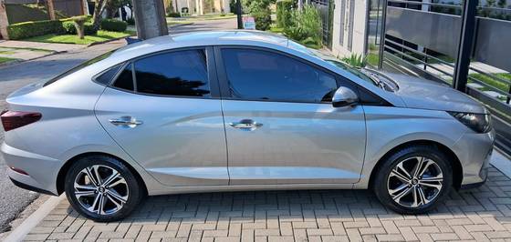 HYUNDAI HB20S 1.0 TGDI FLEX PLATINUM AUTOMÁTICO