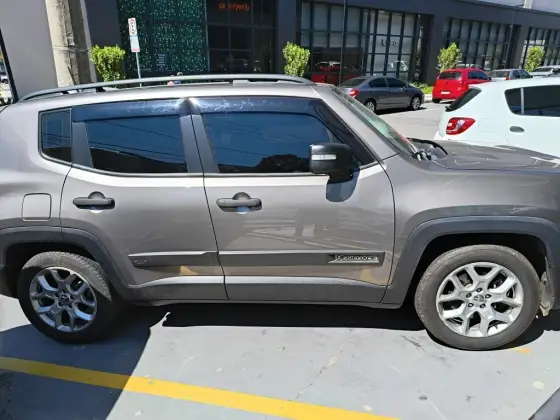 JEEP RENEGADE 1.8 16V FLEX SPORT 4P AUTOMÁTICO JEEP RENEGADE 1.8 16V FLEX SPORT 4P AUTOMÁTICO