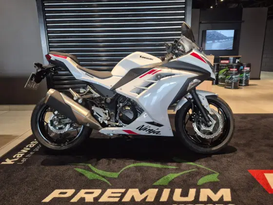 KAWASAKI NINJA 300 