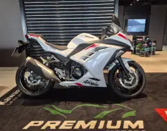 KAWASAKI NINJA 300 KAWASAKI NINJA 300