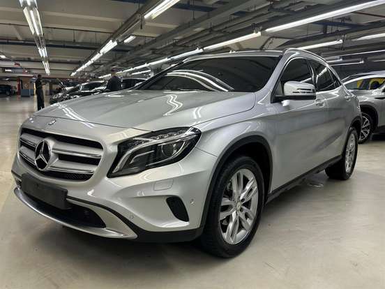 MERCEDES-BENZ-GLA 200-1.6 CGI ADVANCE 16V TURBO FLEX 4P AUTOMÁTICO MERCEDES-BENZ-GLA 200-2015