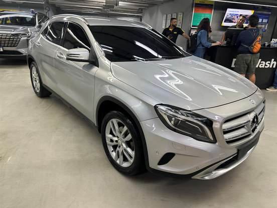 MERCEDES-BENZ-GLA 200-1.6 CGI ADVANCE 16V TURBO FLEX 4P AUTOMÁTICO MERCEDES-BENZ-GLA 200-2015