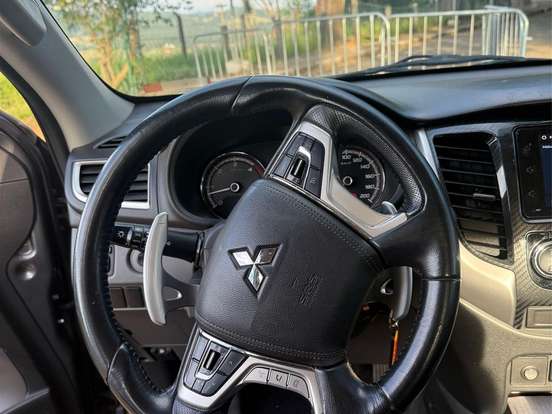 MITSUBISHI-L200 TRITON-2.4 16V TURBO DIESEL OUTDOOR HPE CD 4X4 AUTOMÁTICO MITSUBISHI-L200 TRITON-2020