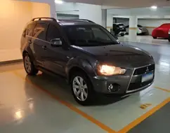 MITSUBISHI OUTLANDER 3.0 GT 4X4 V6 24V GASOLINA 4P AUTOMÁTICO MITSUBISHI OUTLANDER 3.0 GT 4X4 V6 24V GASOLINA 4P AUTOMÁTICO