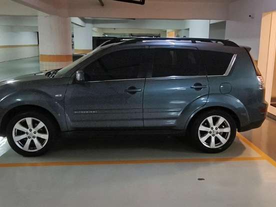MITSUBISHI-OUTLANDER-3.0 GT 4X4 V6 24V GASOLINA 4P AUTOMÁTICO MITSUBISHI-OUTLANDER-2011