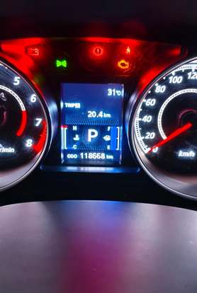 MITSUBISHI-OUTLANDER-2011