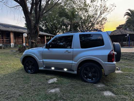 MITSUBISHI-PAJERO FULL-3.2 HPE 4X4 16V TURBO INTERCOOLER DIESEL 4P AUTOMÁTICO MITSUBISHI-PAJERO FULL-2006