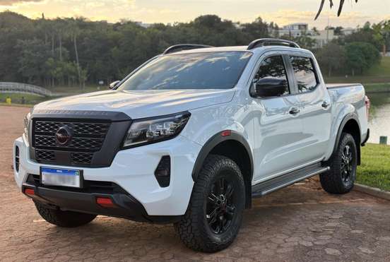 NISSAN-FRONTIER-2023