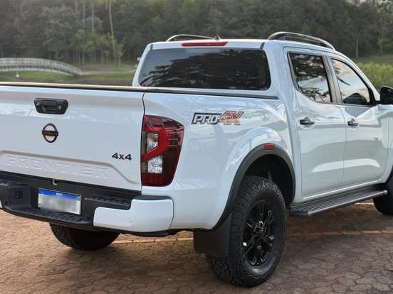 NISSAN-FRONTIER-2.3 16V TURBO DIESEL PRO4X CD 4X4 AUTOMÁTICO NISSAN-FRONTIER-2023