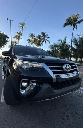 TOYOTA-HILUX SW4-2019