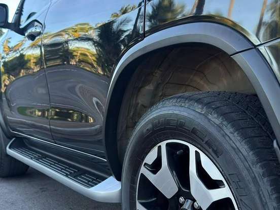 TOYOTA-HILUX SW4-2.8 SRX DIAMOND 4X4 7 LUGARES 16V TURBO INTERCOOLER DIESEL 4P AUTOMÁTICO TOYOTA-HILUX SW4-2019