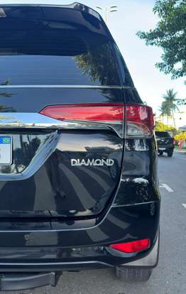 TOYOTA-HILUX SW4-2019