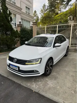 VOLKSWAGEN JETTA 1.4 16V TSI COMFORTLINE GASOLINA 4P TIPTRONIC VOLKSWAGEN JETTA 1.4 16V TSI COMFORTLINE GASOLINA 4P TIPTRONIC
