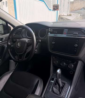 VOLKSWAGEN-TIGUAN-2018