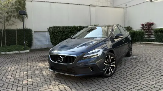 VOLVO V40 2.0 T4 CROSS COUNTRY GASOLINA 4P AUTOMÁTICO