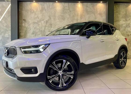 VOLVO XC40 1.5 T5 RECHARGE INSCRIPTION GEARTRONIC