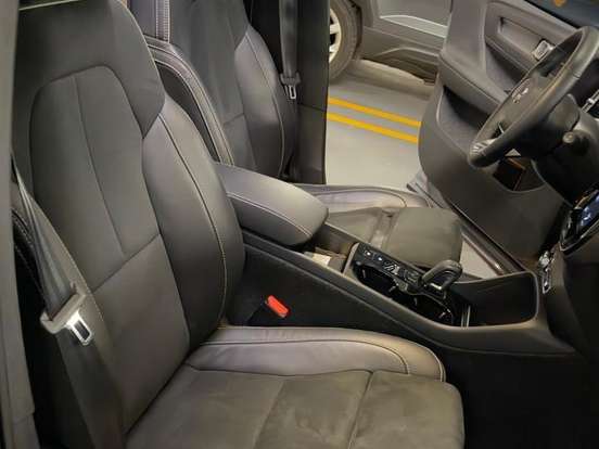 VOLVO-XC40-1.5 T5 RECHARGE R-DESIGN GEARTRONIC VOLVO-XC40-2021