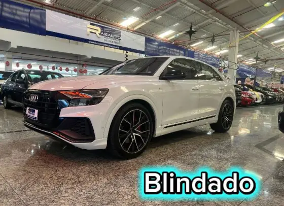 AUDI Q8 3.0 TFSI GASOLINA PERFORMANCE BLACK QUATTRO TIPTRONIC