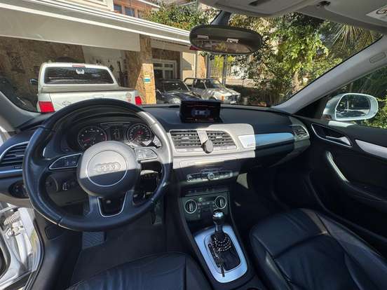 AUDI-Q3-2015