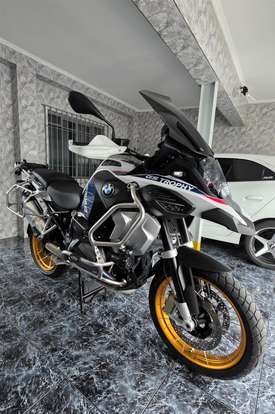 BMW-R 1250 GS ADVENTURE PREMIUM RALLYE BMW-R 1250 GS ADVENTURE PREMIUM RALLYE-2024