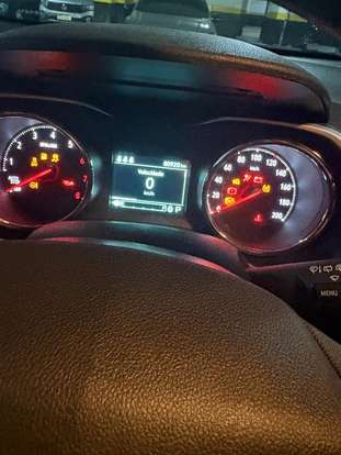 CHEVROLET-TRACKER-2020