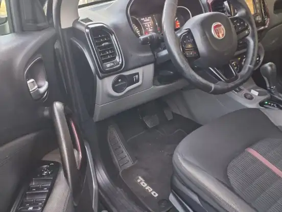 FIAT-TORO-2.4 16V MULTIAIR FLEX FREEDOM AT9 FIAT-TORO-2018