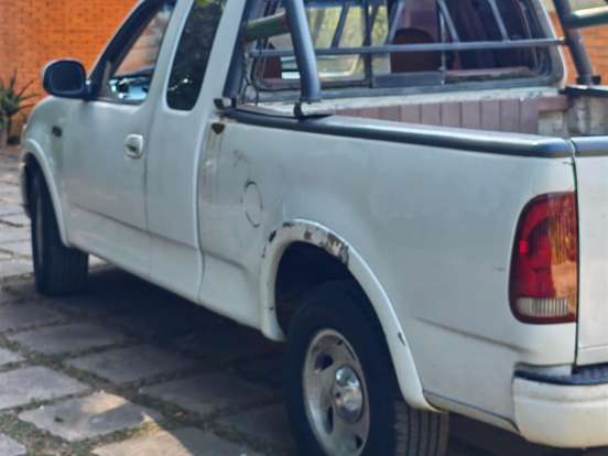 FORD-F-150-4.6 TRITON XLT CE 4X4 V8 GASOLINA 4P AUTOMÁTICO FORD-F-150-1996